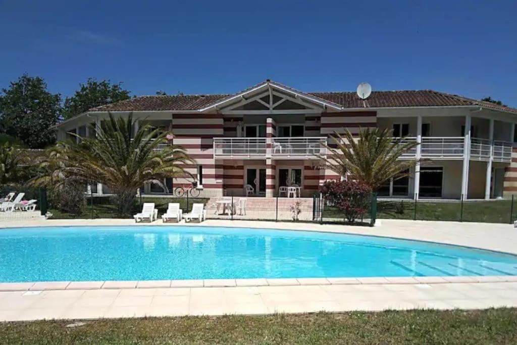Maison 3 Chambres Avec Piscine Proche Plage Soulac-sur-Mer Exterior foto